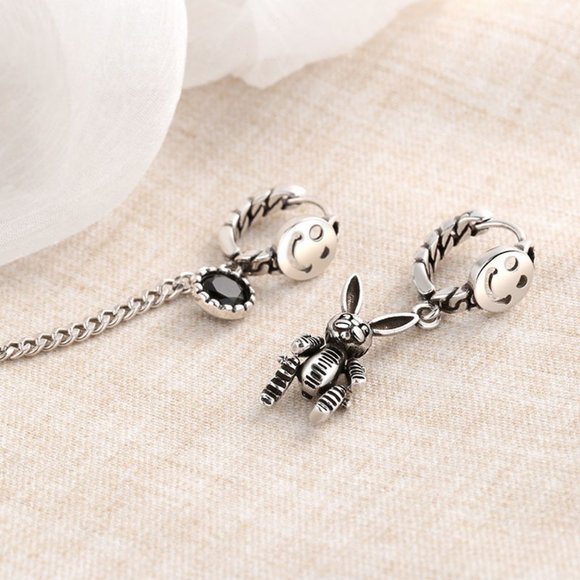 Asymmetric Smiling Face Rabbit Earrings - Picture 4 of 6